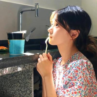 一半海水，一半火焰